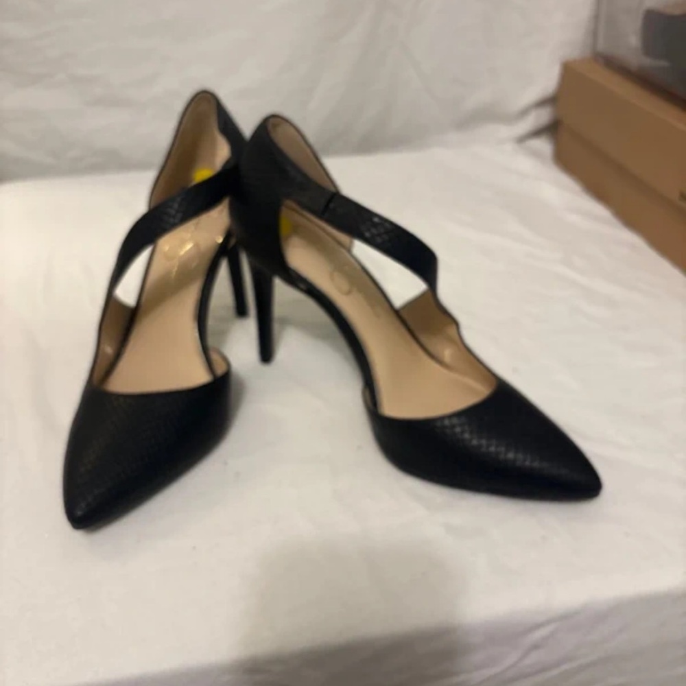 Jessica Simpson Black Cross-Strap Heels